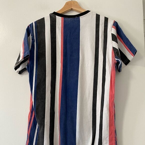 Fashion Nova men strip  t-shirt - Picture 3 of 10